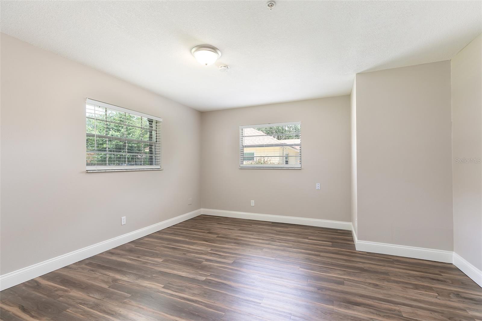 LA FLORESTA UNIT 2 - Residential