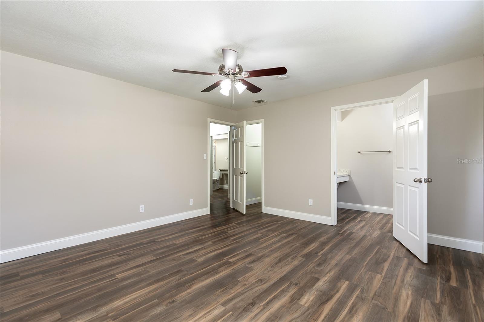 LA FLORESTA UNIT 2 - Residential