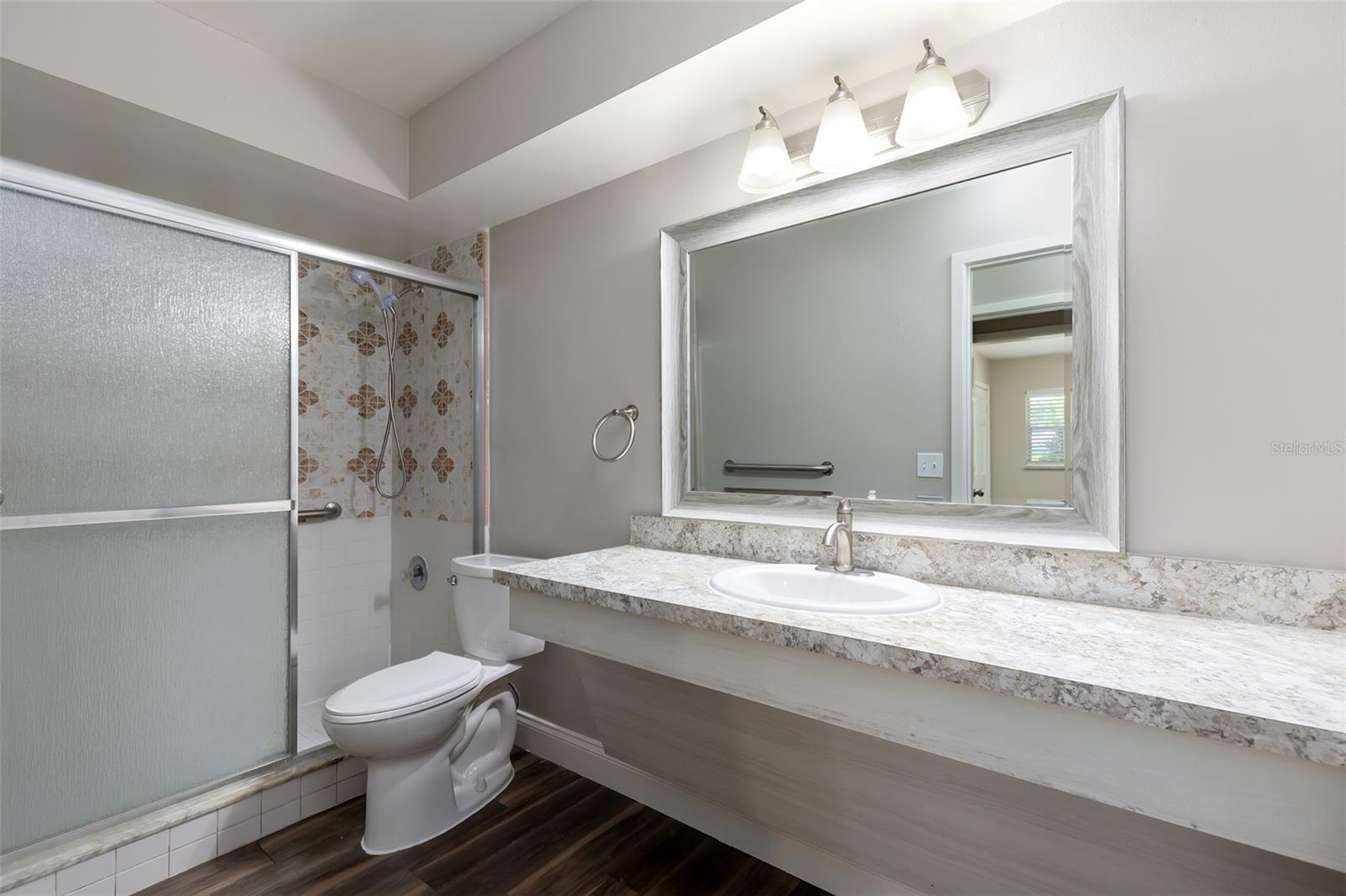 LA FLORESTA UNIT 2 - Residential