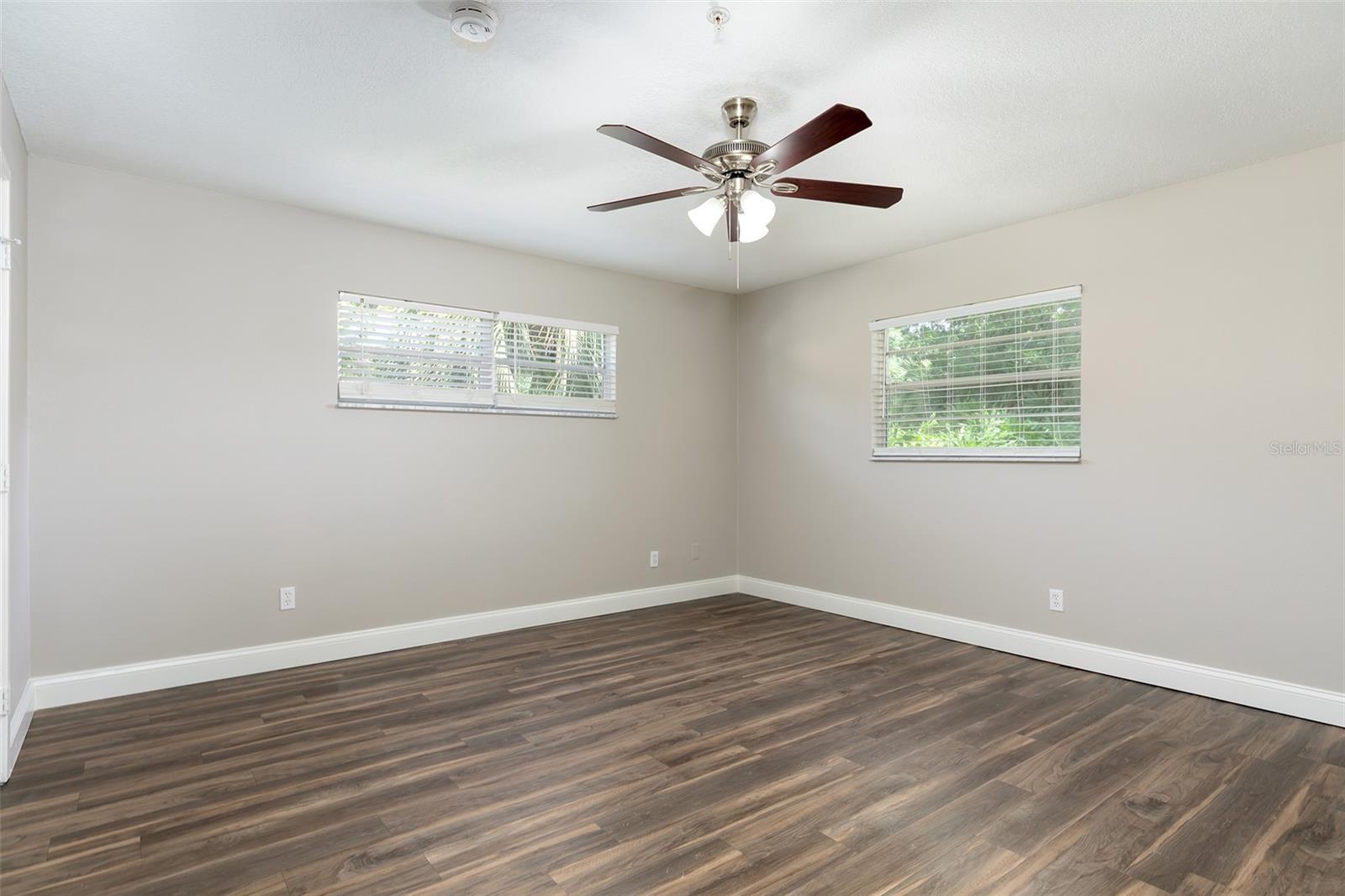 LA FLORESTA UNIT 2 - Residential