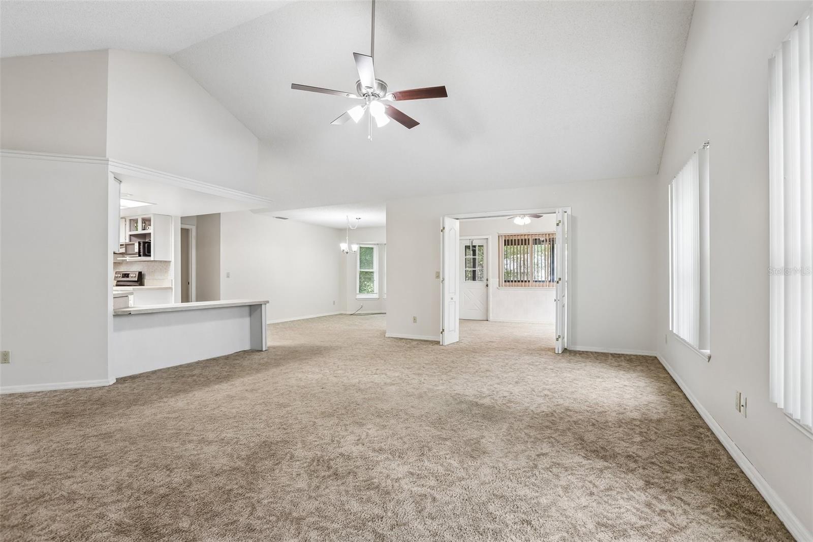 SILVER OAKS PH 01 - Residential