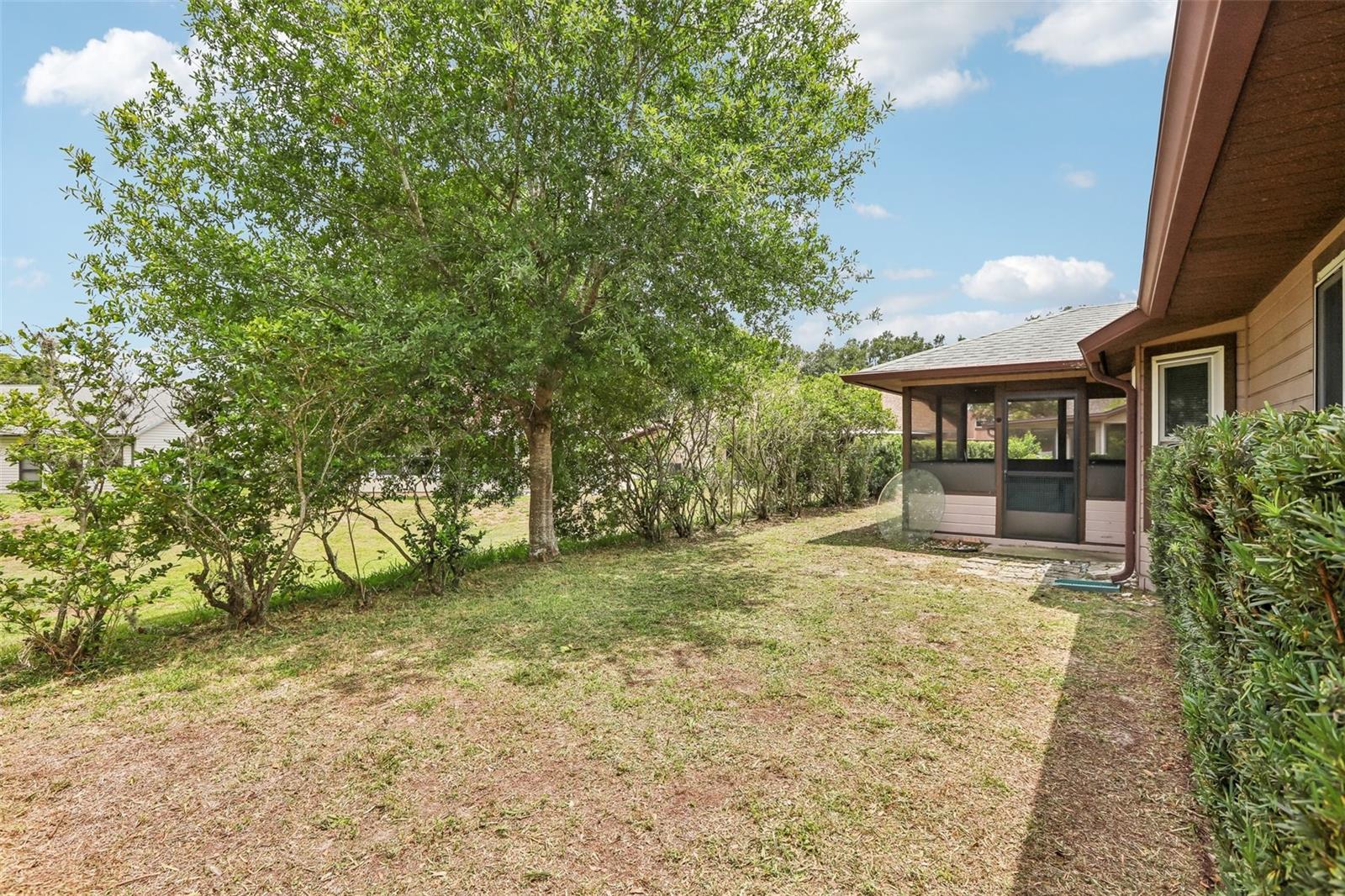 SILVER OAKS PH 01 - Residential