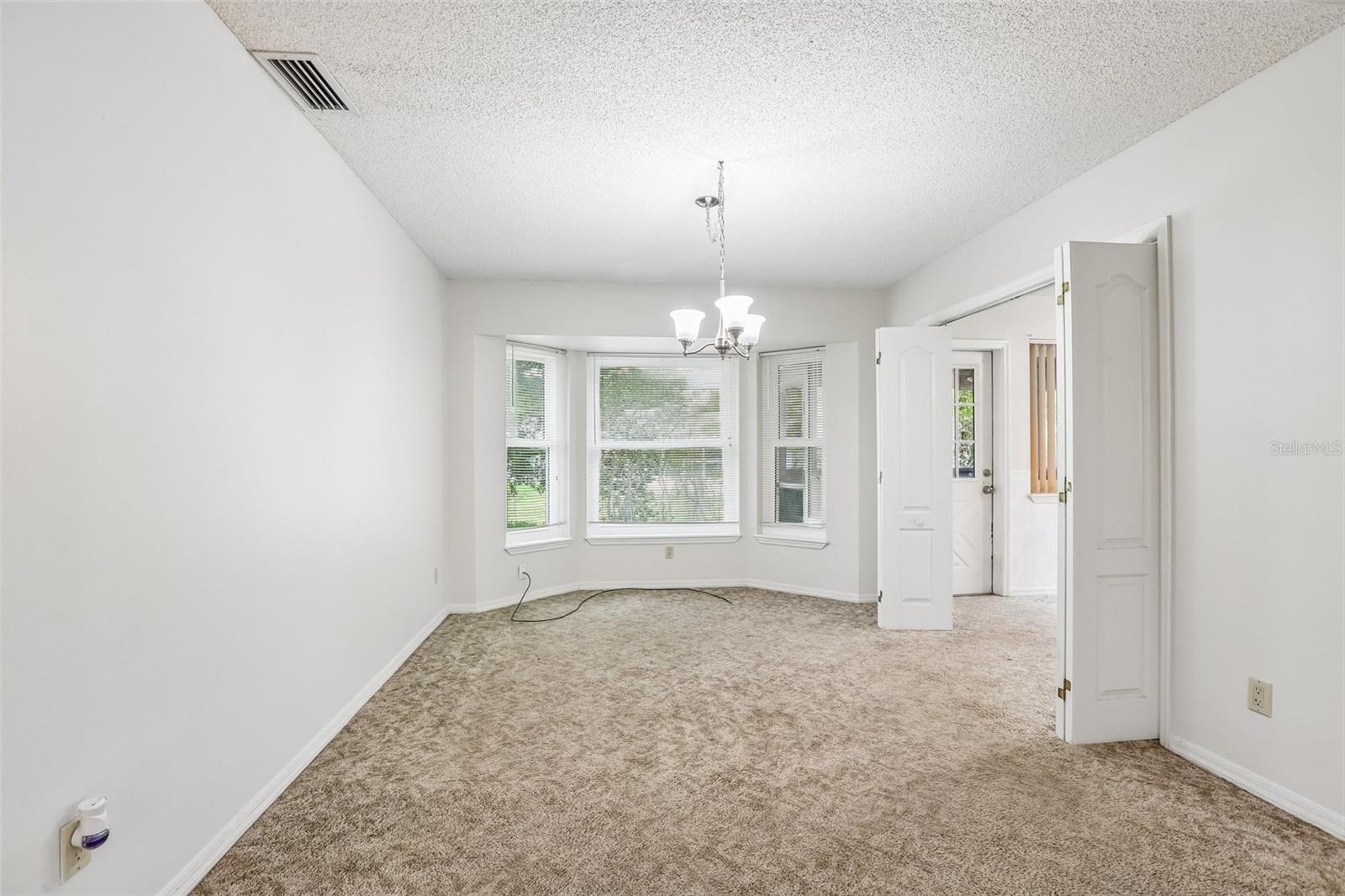 SILVER OAKS PH 01 - Residential