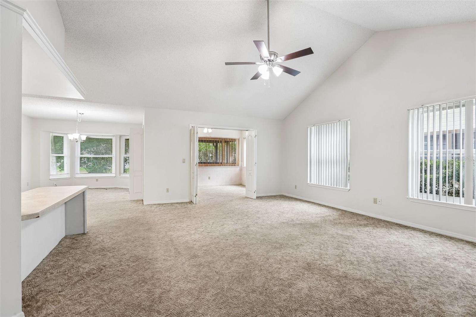 SILVER OAKS PH 01 - Residential