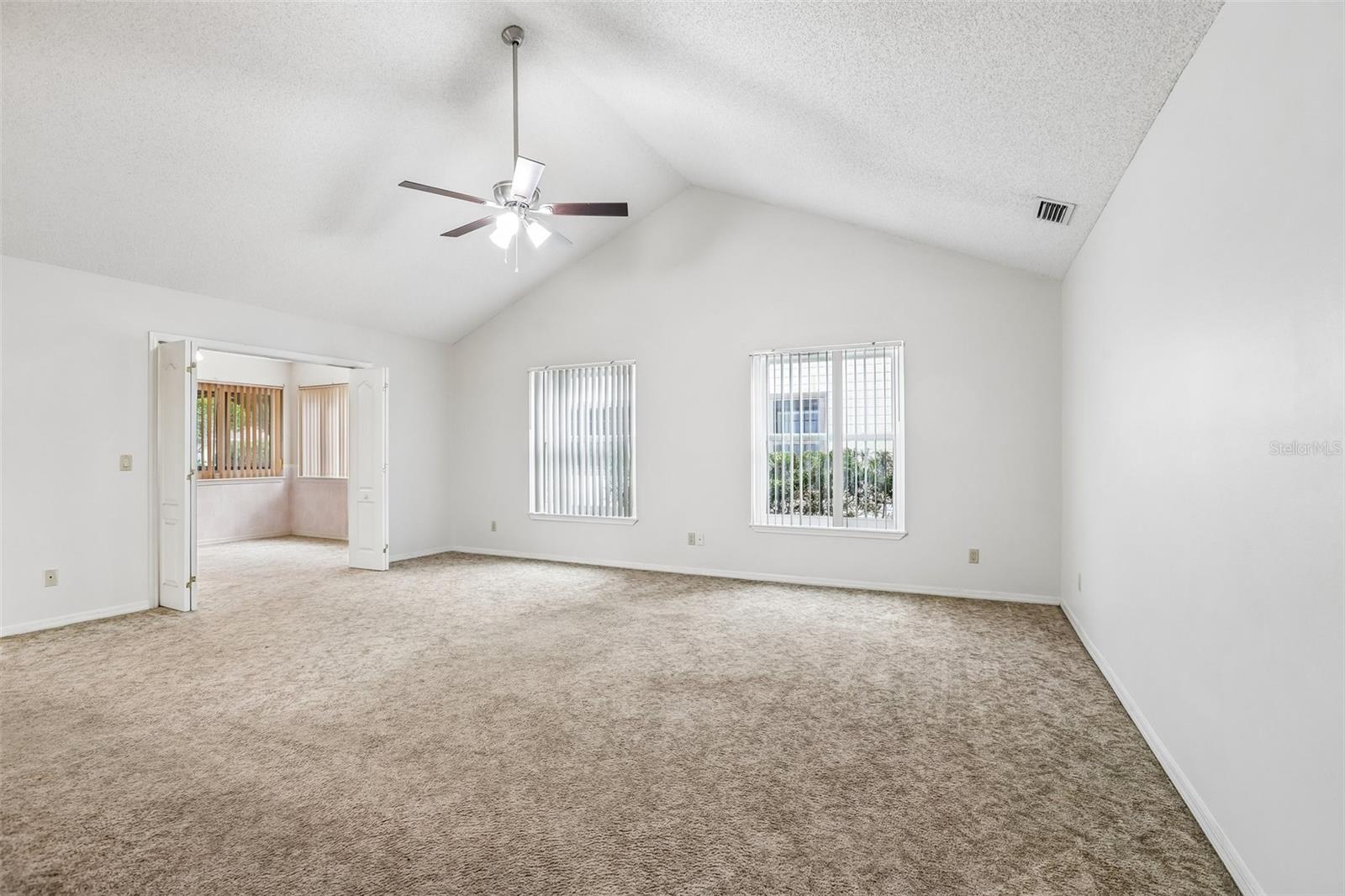 SILVER OAKS PH 01 - Residential
