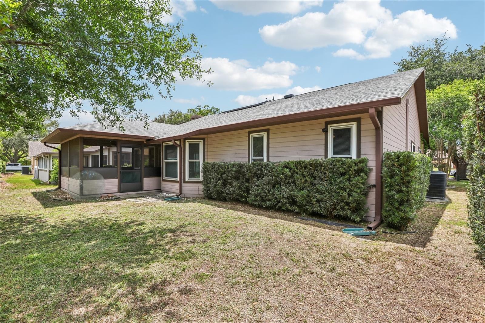 SILVER OAKS PH 01 - Residential