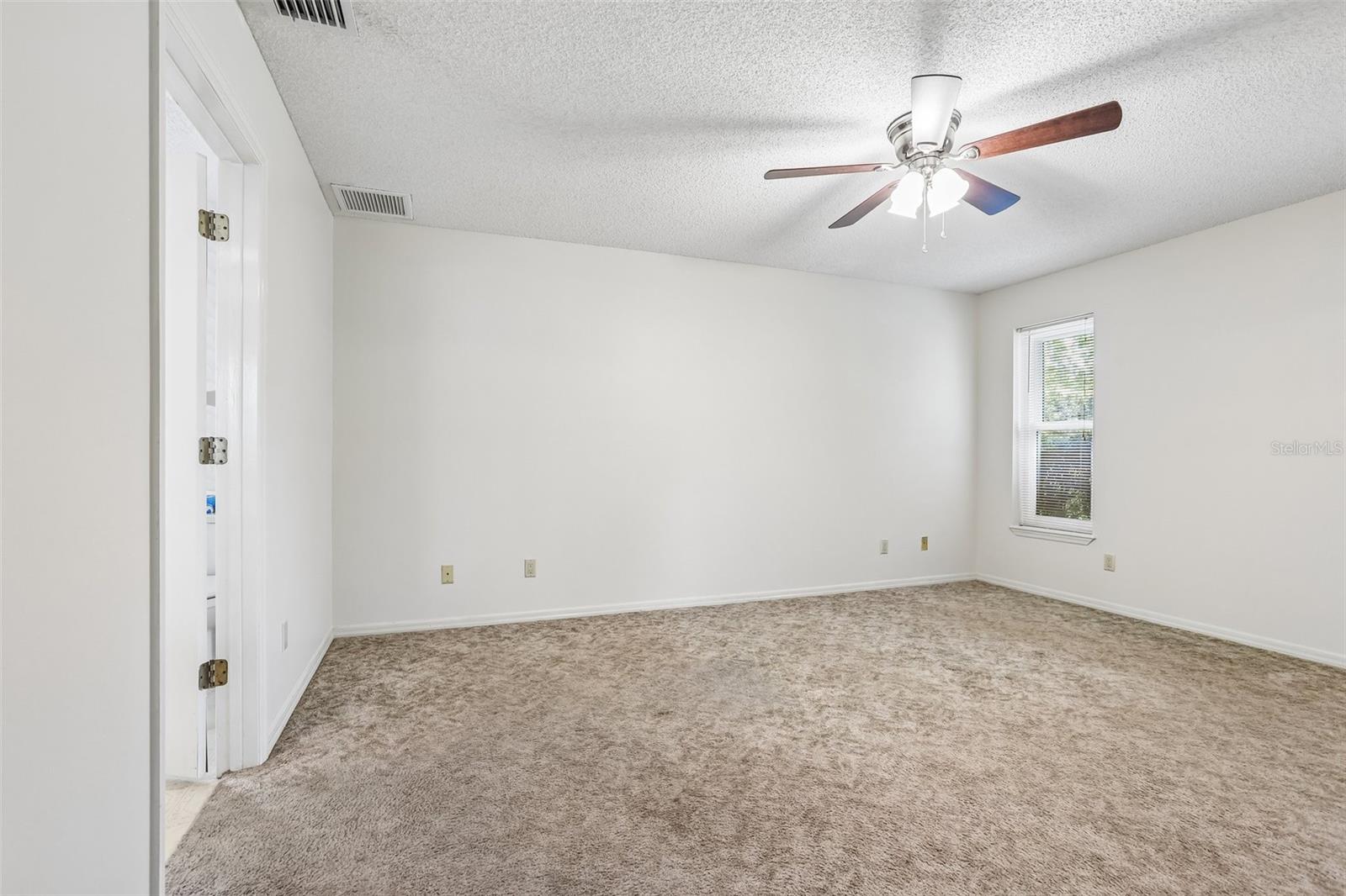 SILVER OAKS PH 01 - Residential