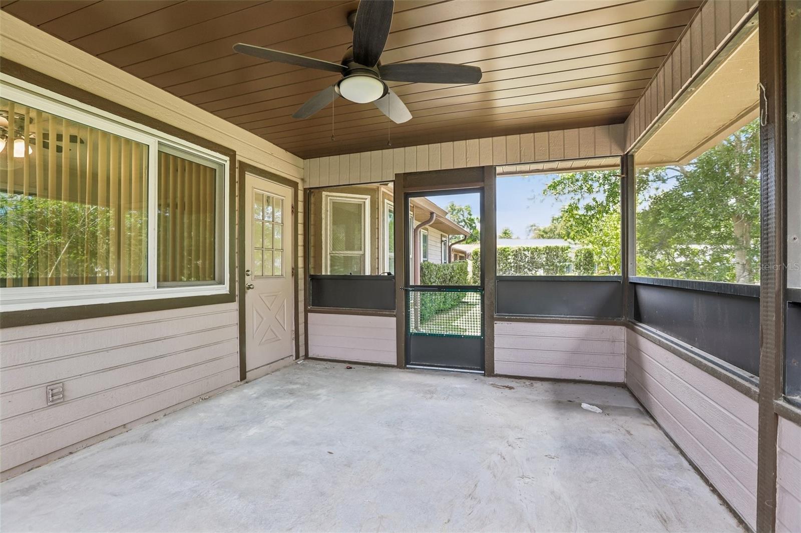 SILVER OAKS PH 01 - Residential
