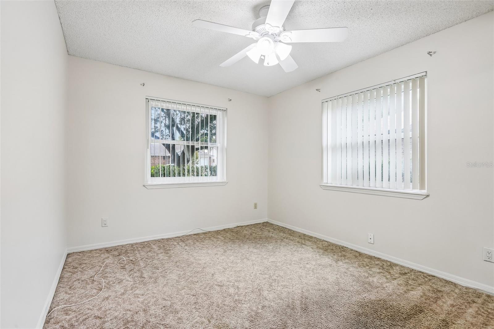 SILVER OAKS PH 01 - Residential