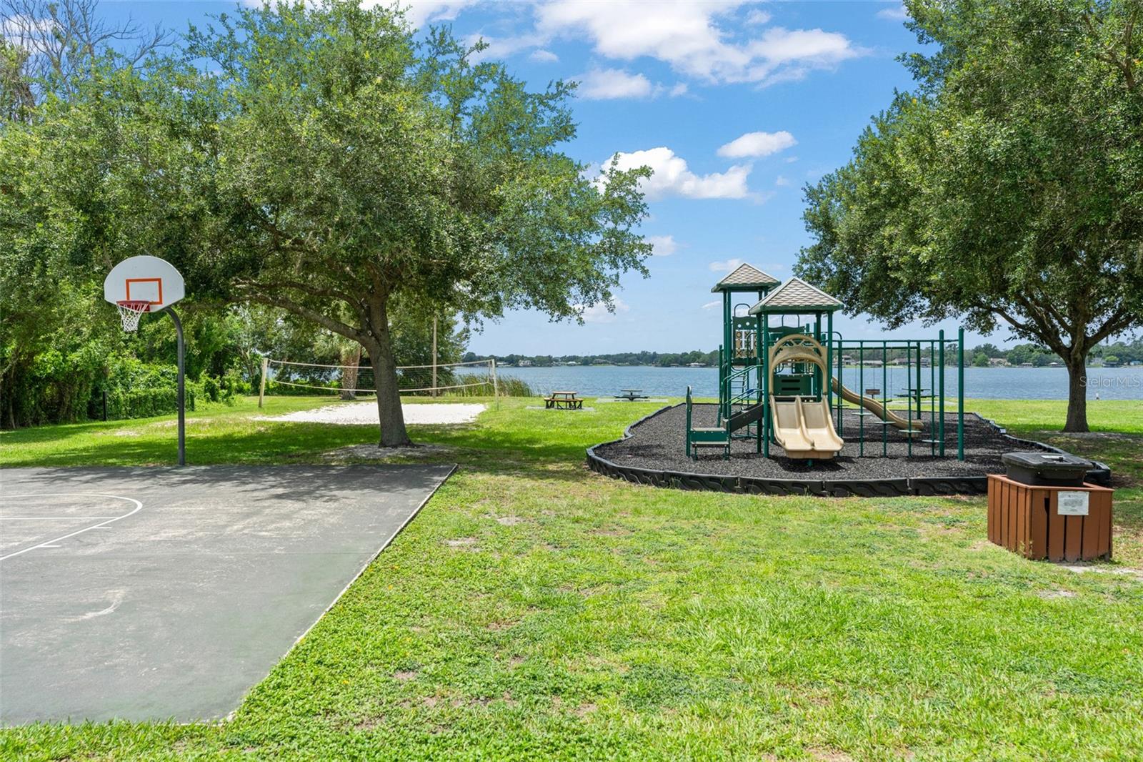 SWEETWATER OAKS SEC 02 - Residential