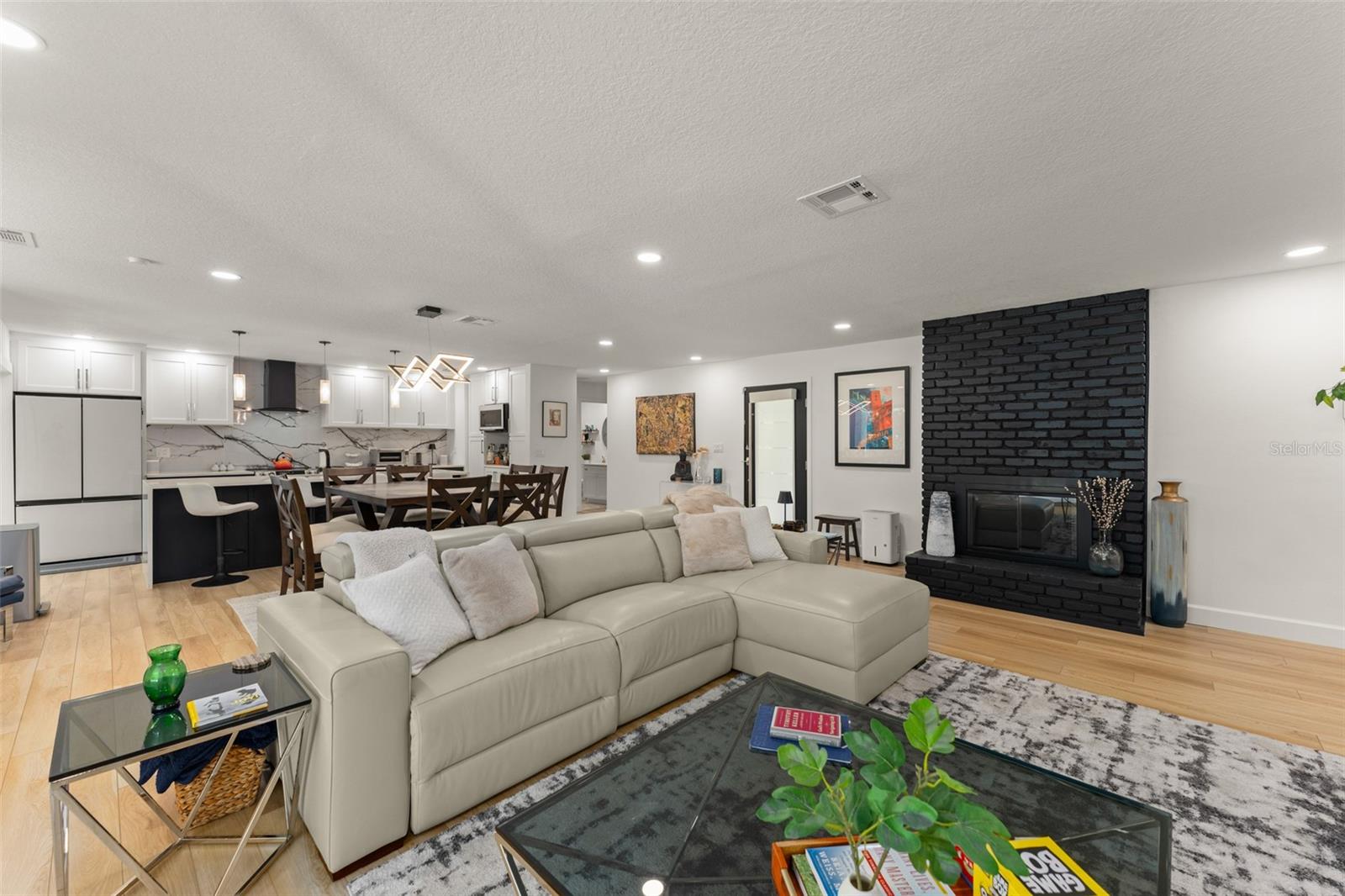 SWEETWATER OAKS SEC 02 - Residential