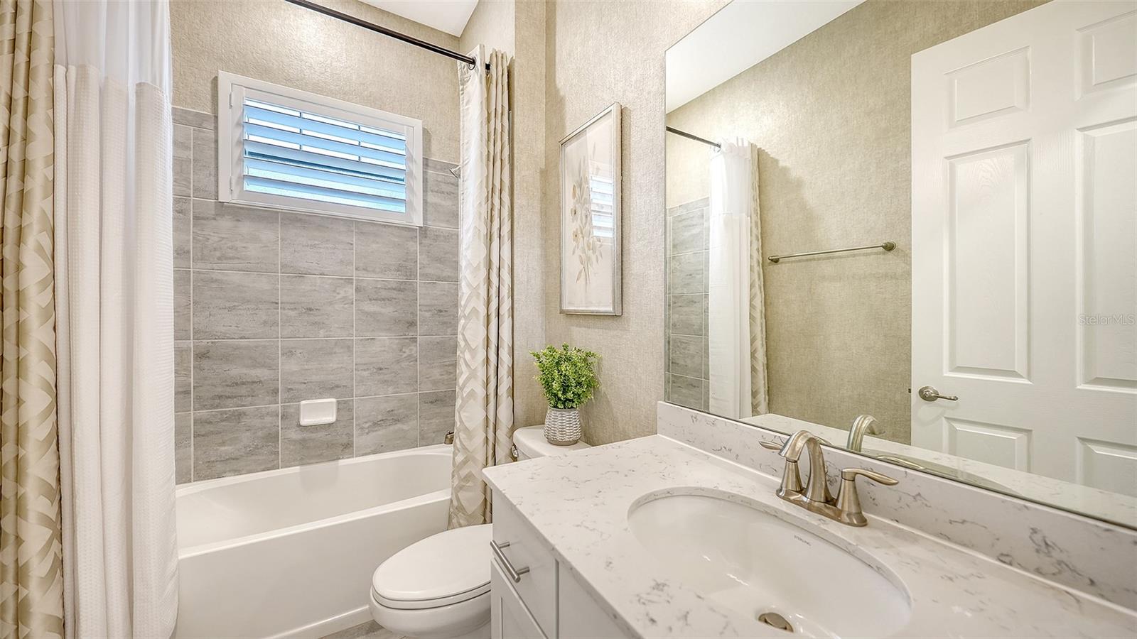 COUNTRY CLUB EAST AT LAKEWD RNCH YY1-4 - Residential