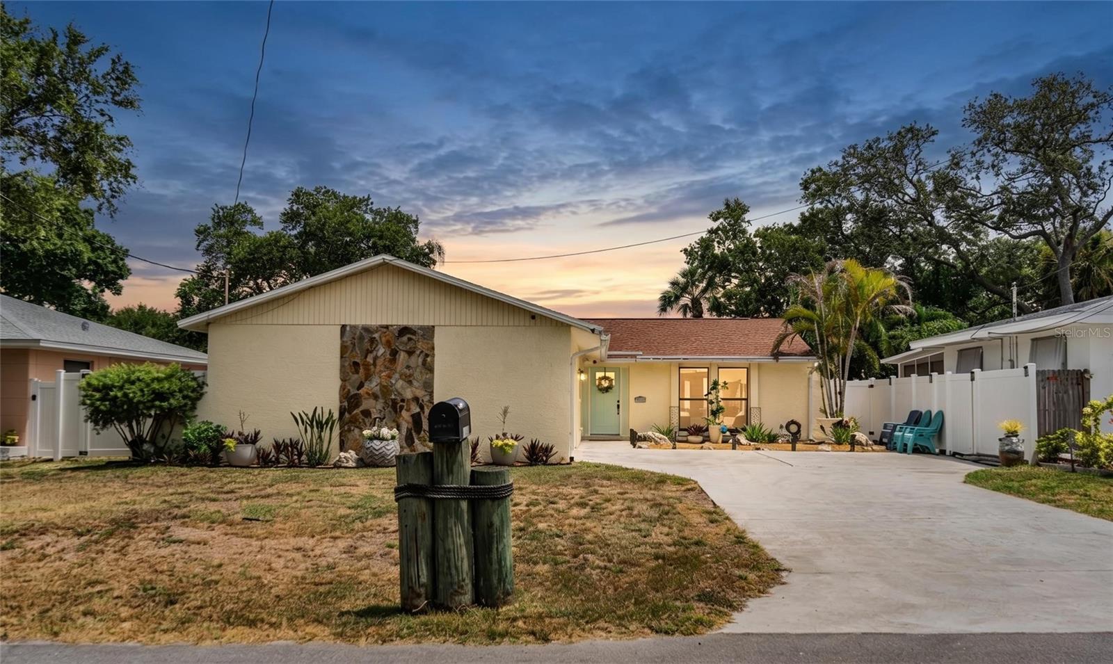 BAYVIEW ESTATES OF INDIAN ROCKS - Residential