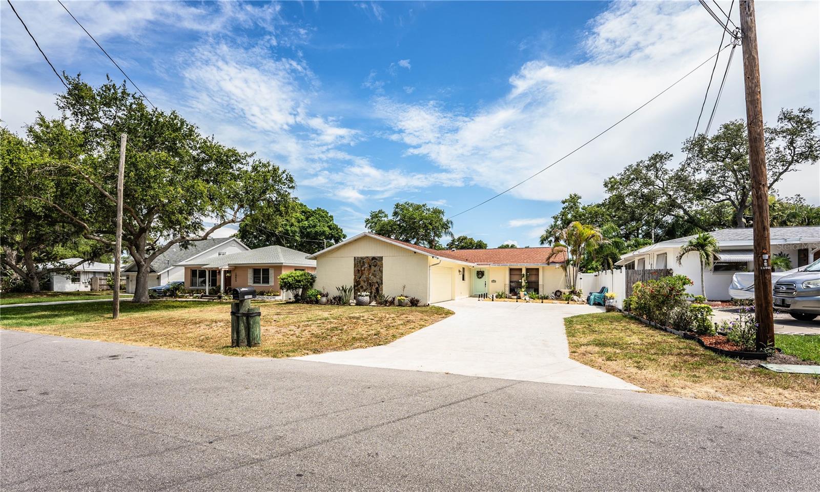 BAYVIEW ESTATES OF INDIAN ROCKS - Residential