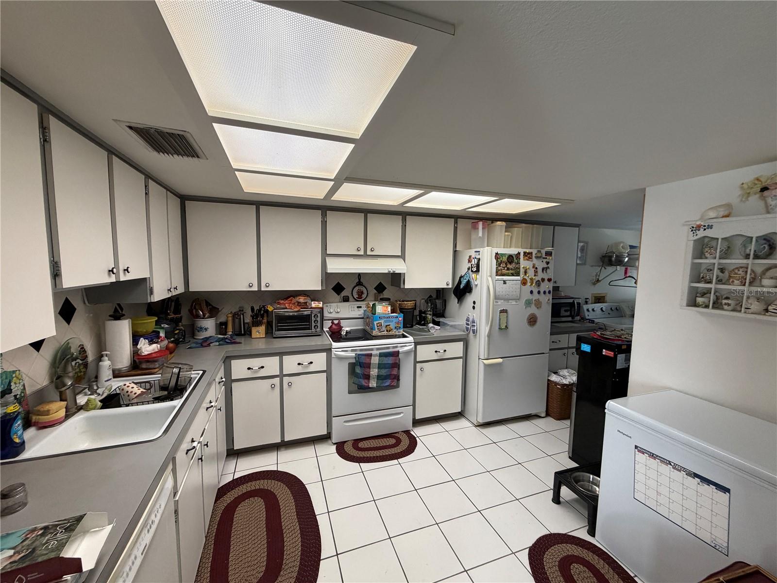RIVER SIDE VILLAGE CONDO - Residential