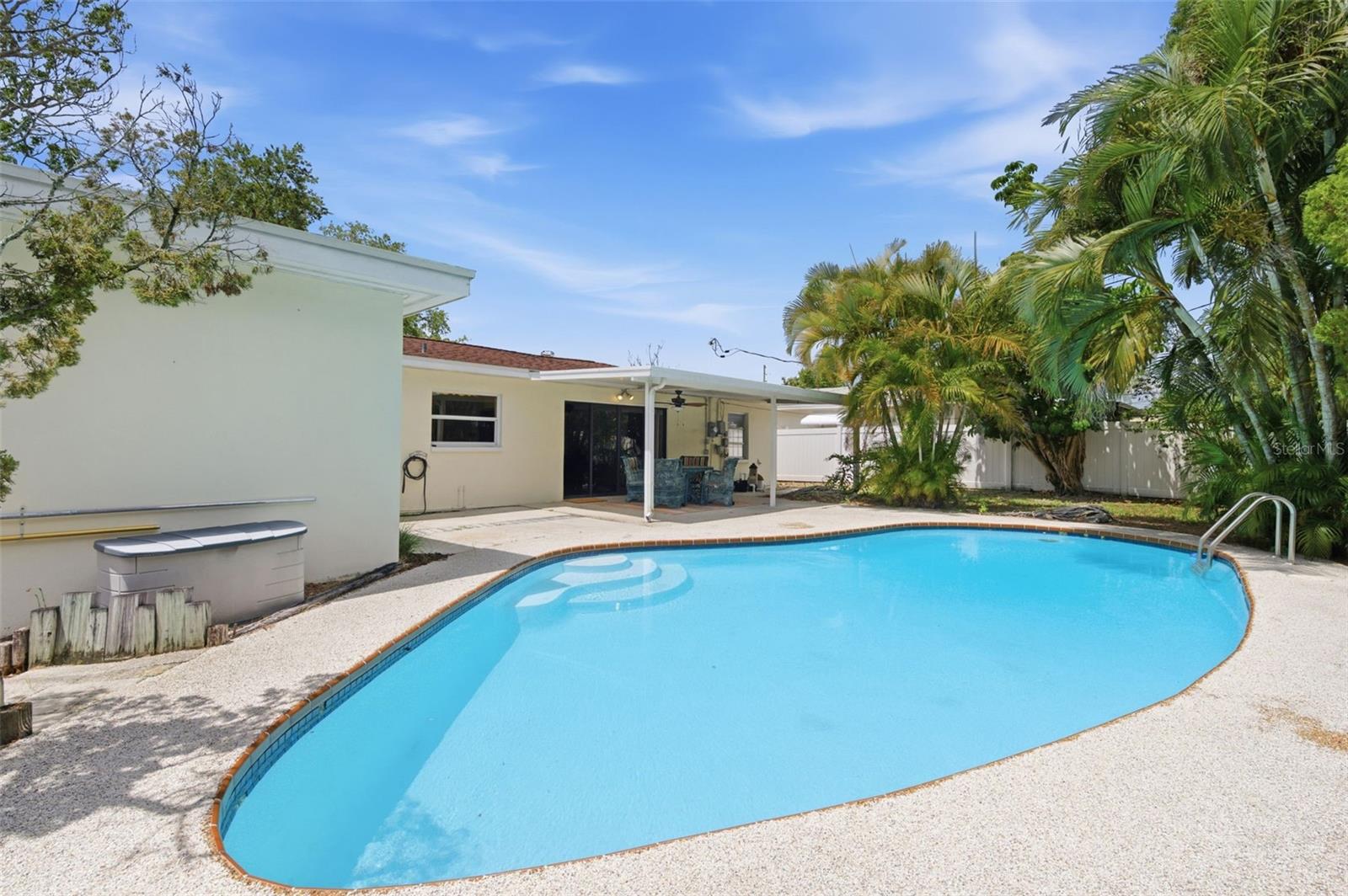 ESQUIRE ESTATES - Residential