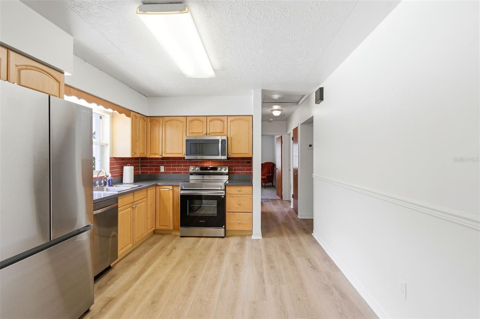 ESQUIRE ESTATES - Residential