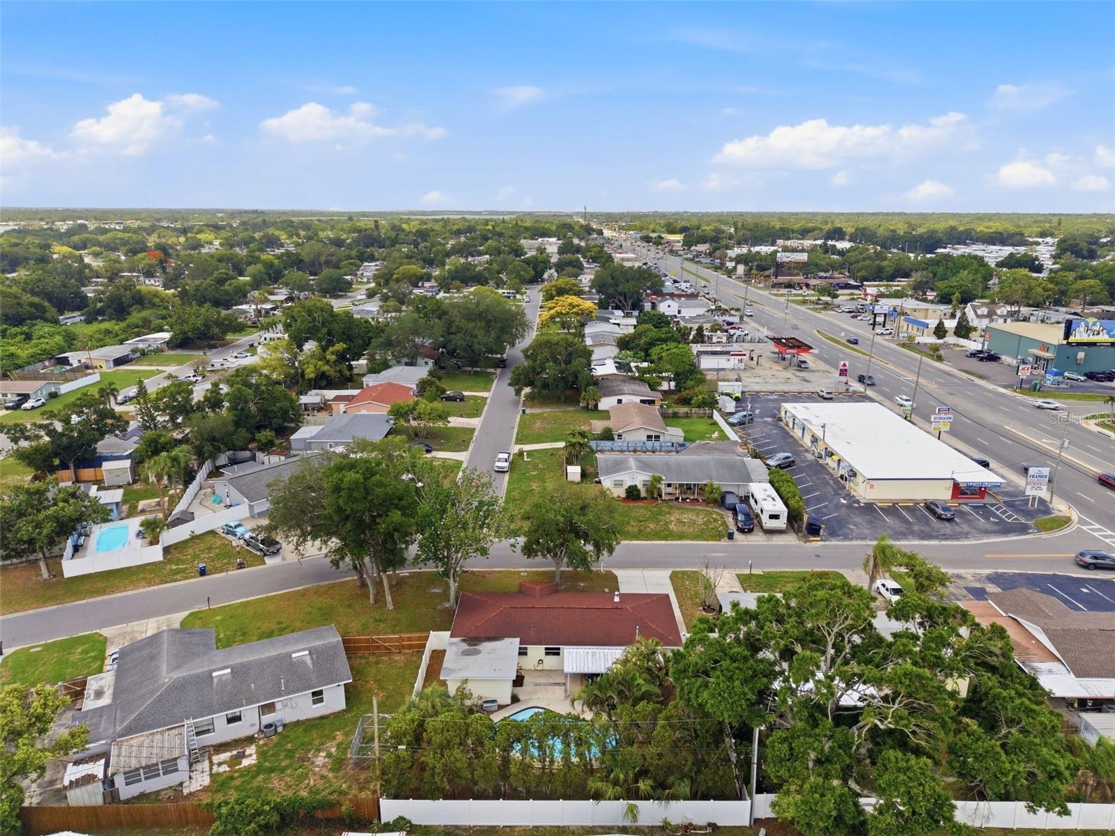 ESQUIRE ESTATES - Residential