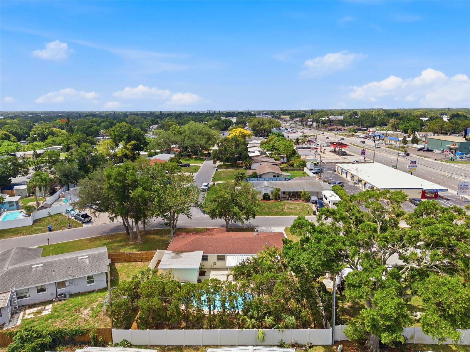 ESQUIRE ESTATES - Residential