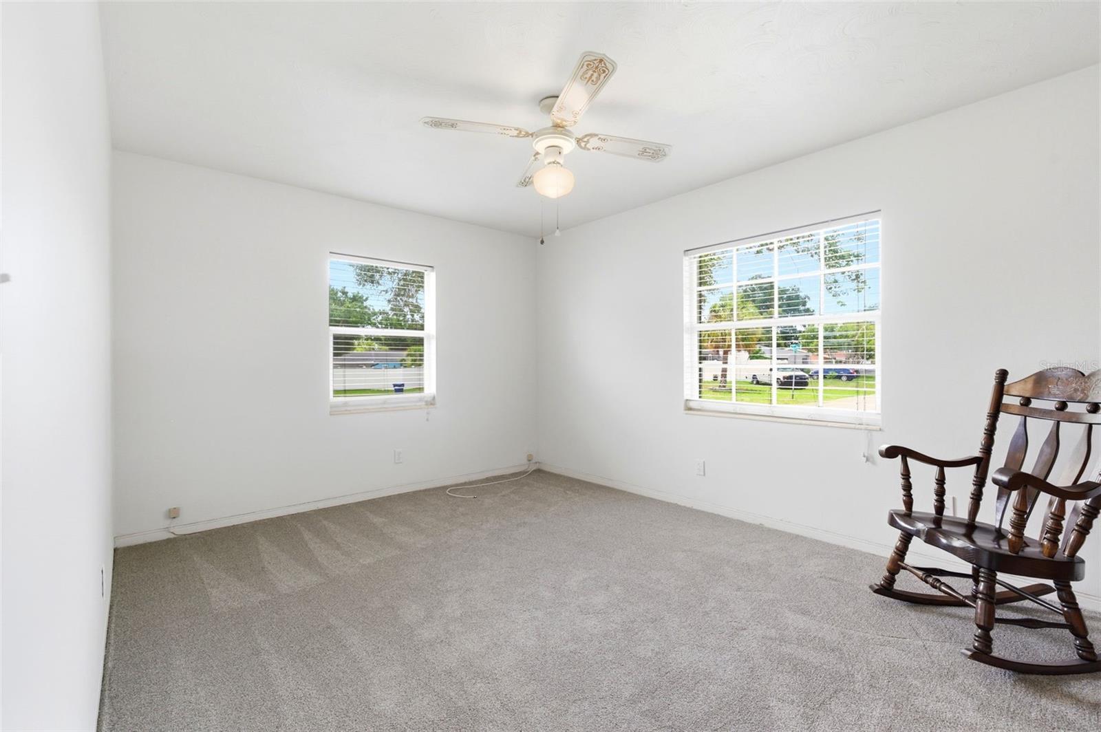 ESQUIRE ESTATES - Residential