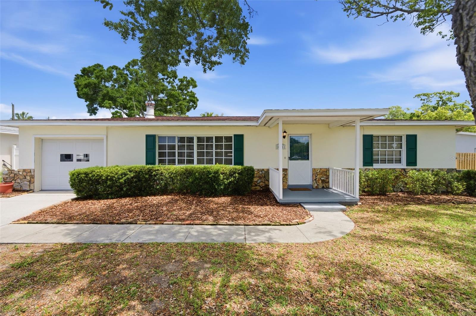 ESQUIRE ESTATES - Residential