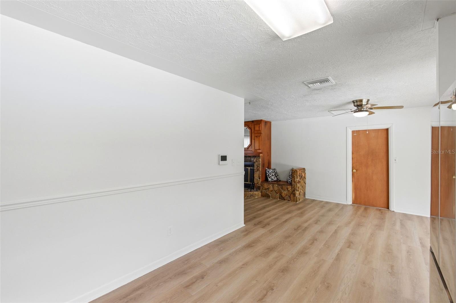 ESQUIRE ESTATES - Residential