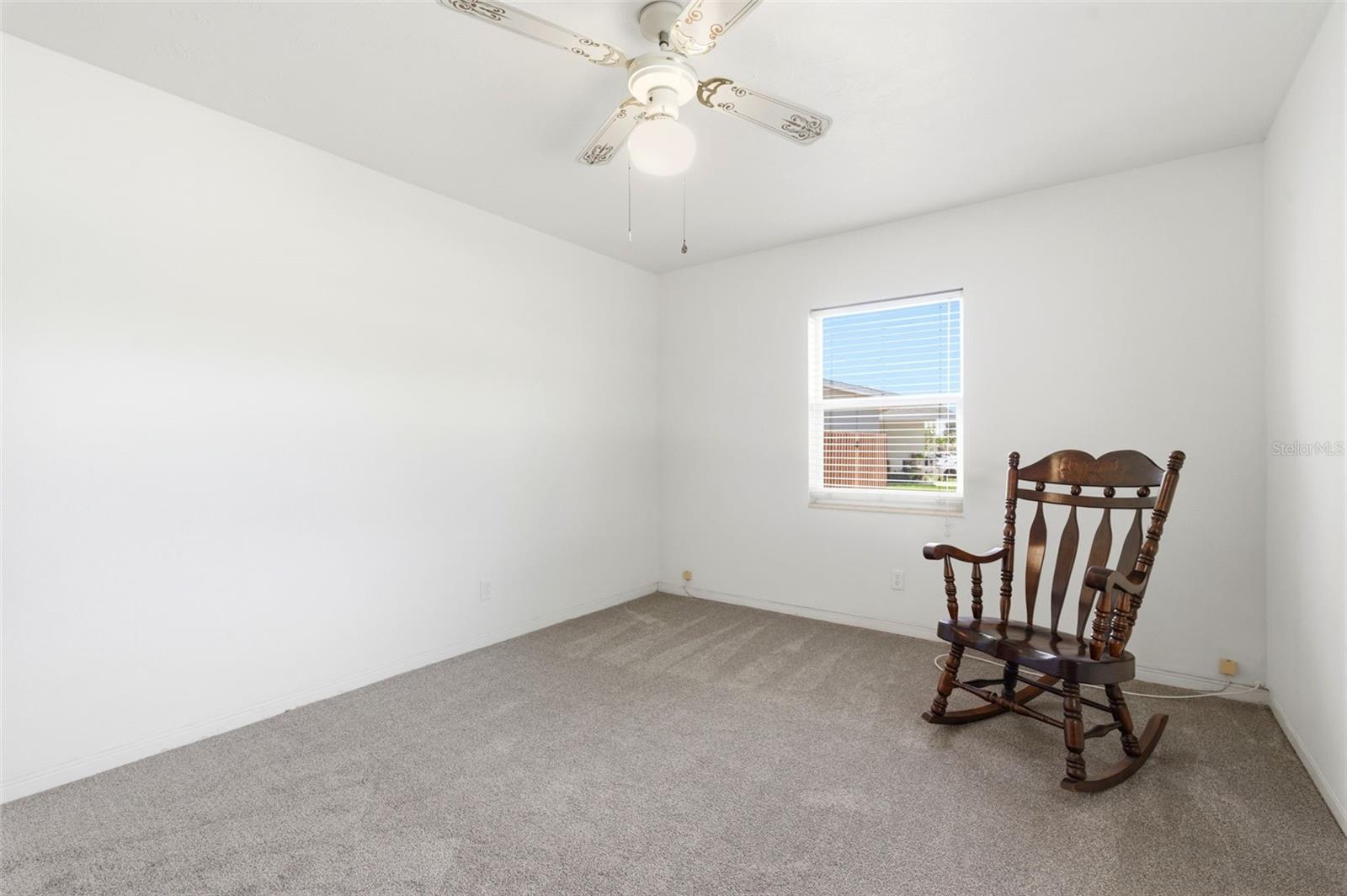 ESQUIRE ESTATES - Residential