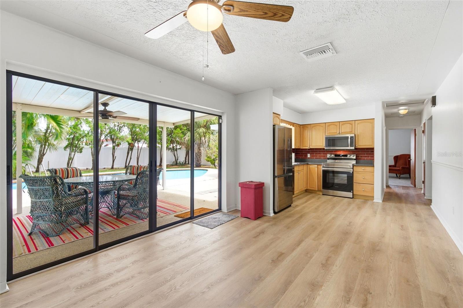 ESQUIRE ESTATES - Residential