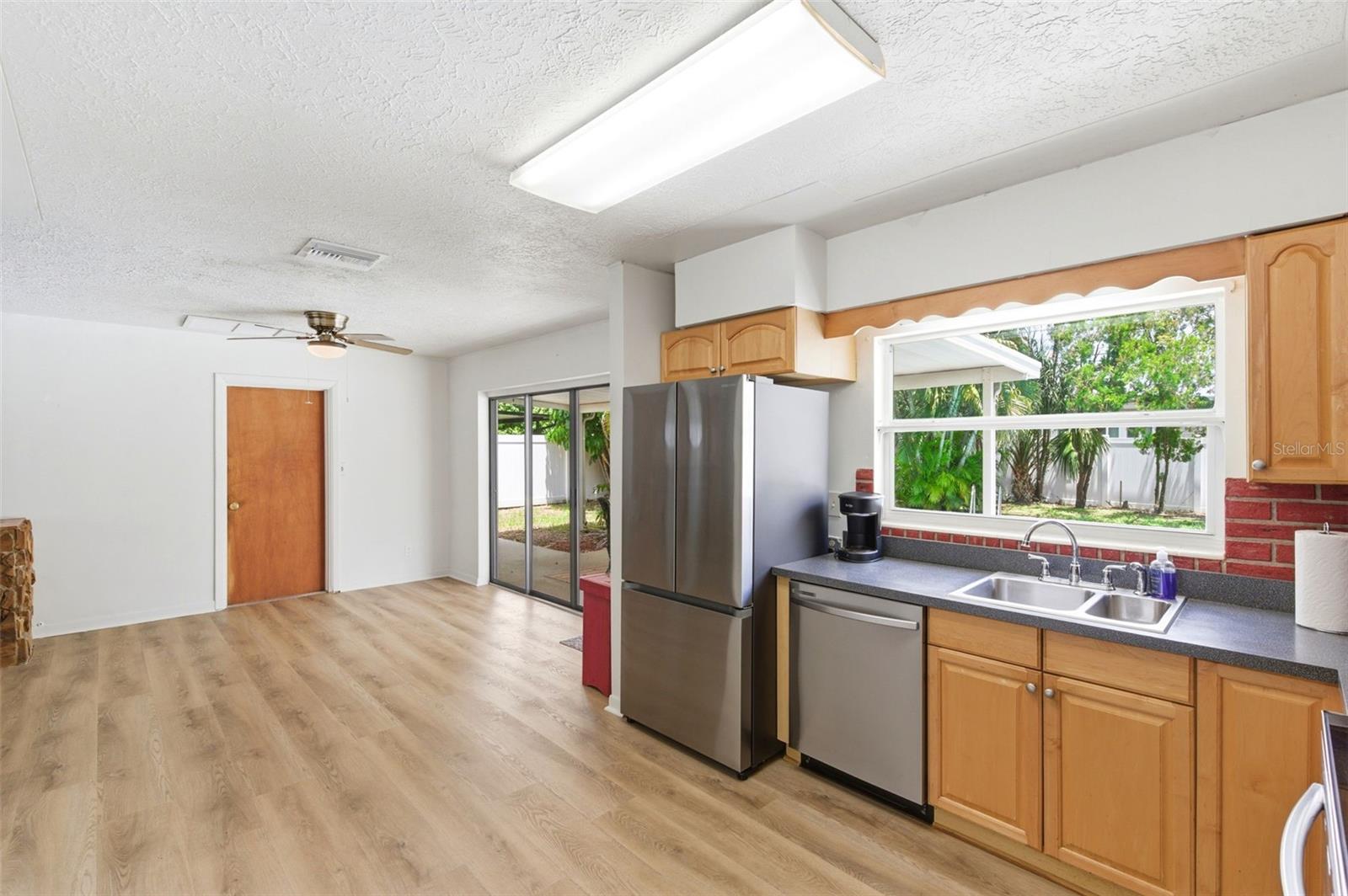 ESQUIRE ESTATES - Residential