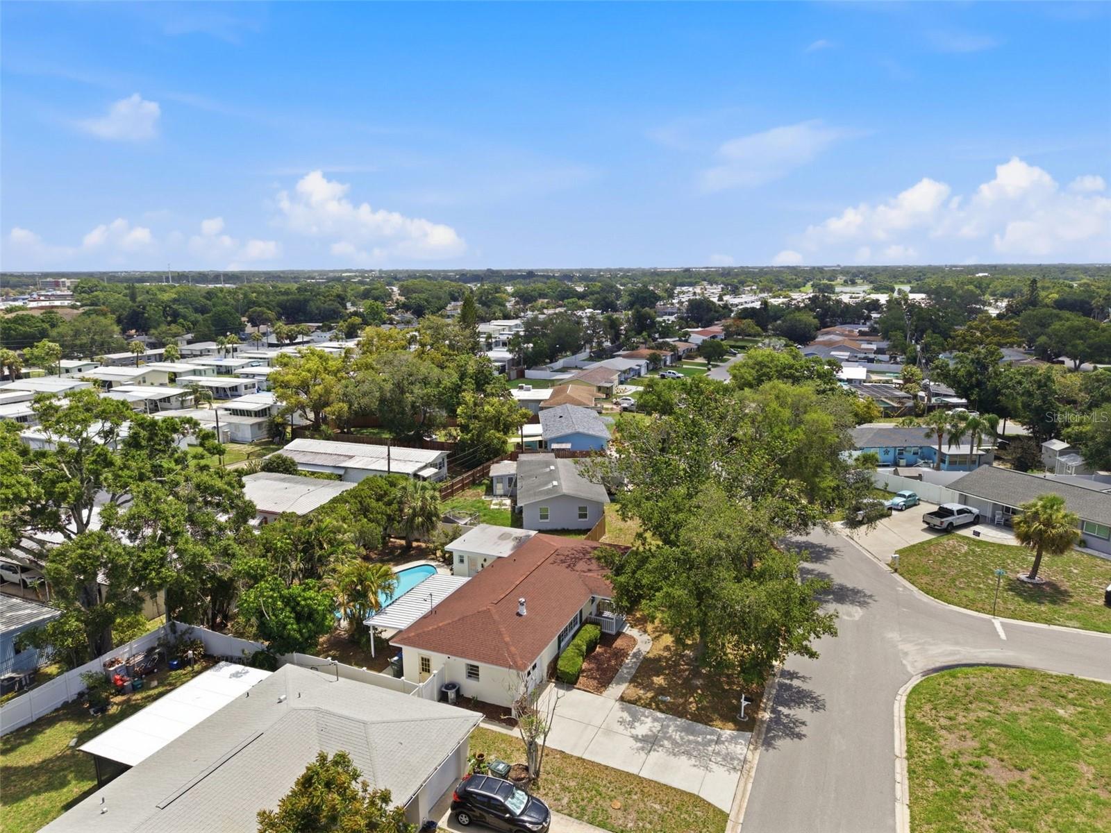 ESQUIRE ESTATES - Residential