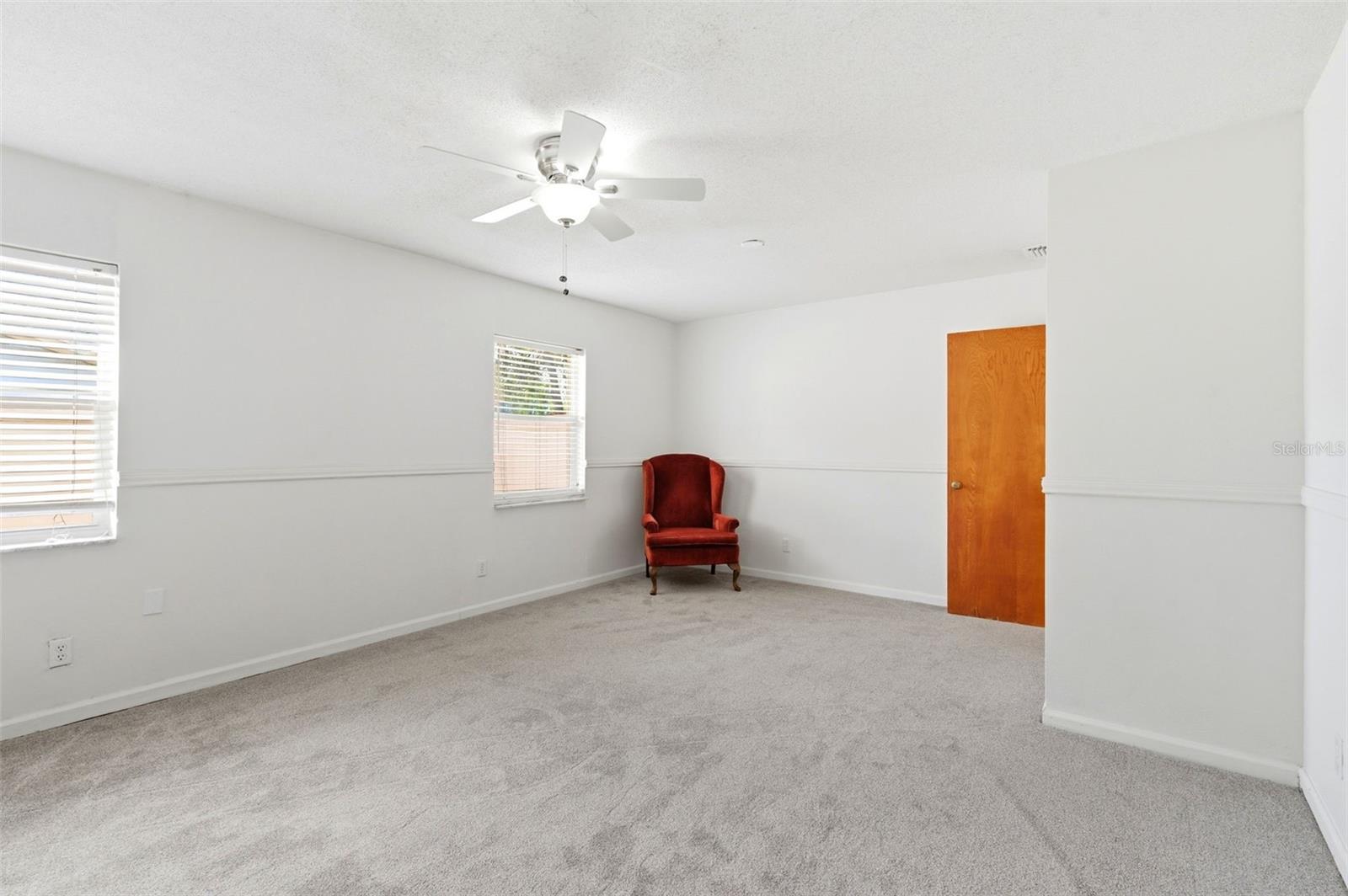 ESQUIRE ESTATES - Residential