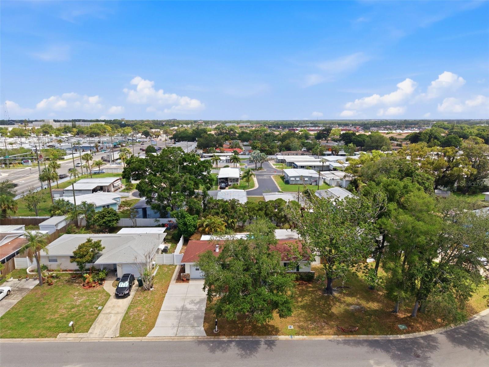 ESQUIRE ESTATES - Residential