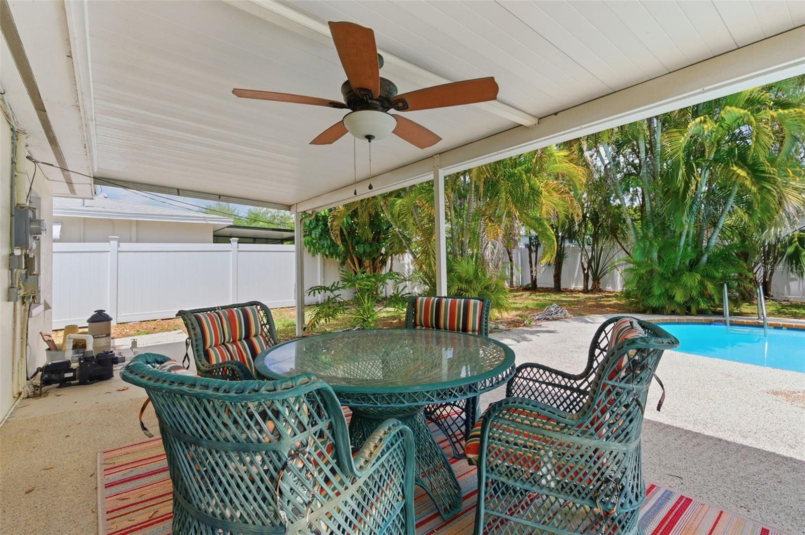 ESQUIRE ESTATES - Residential