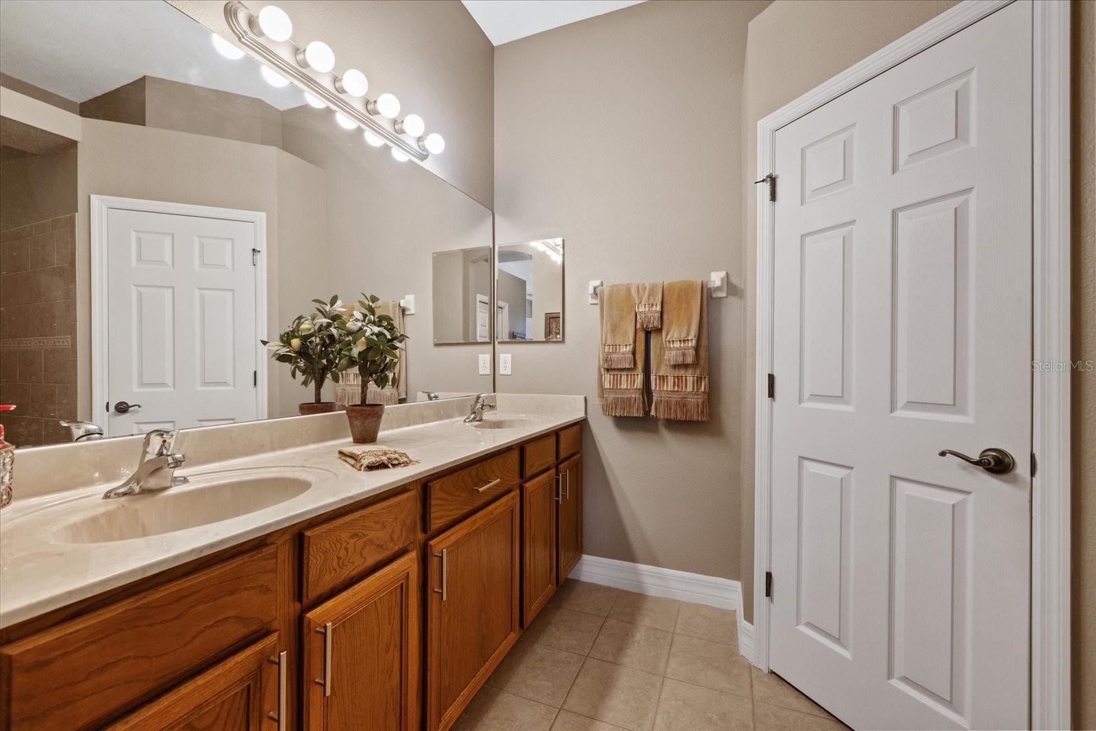 GULF HARBOR VILLAS PH 01 - Residential