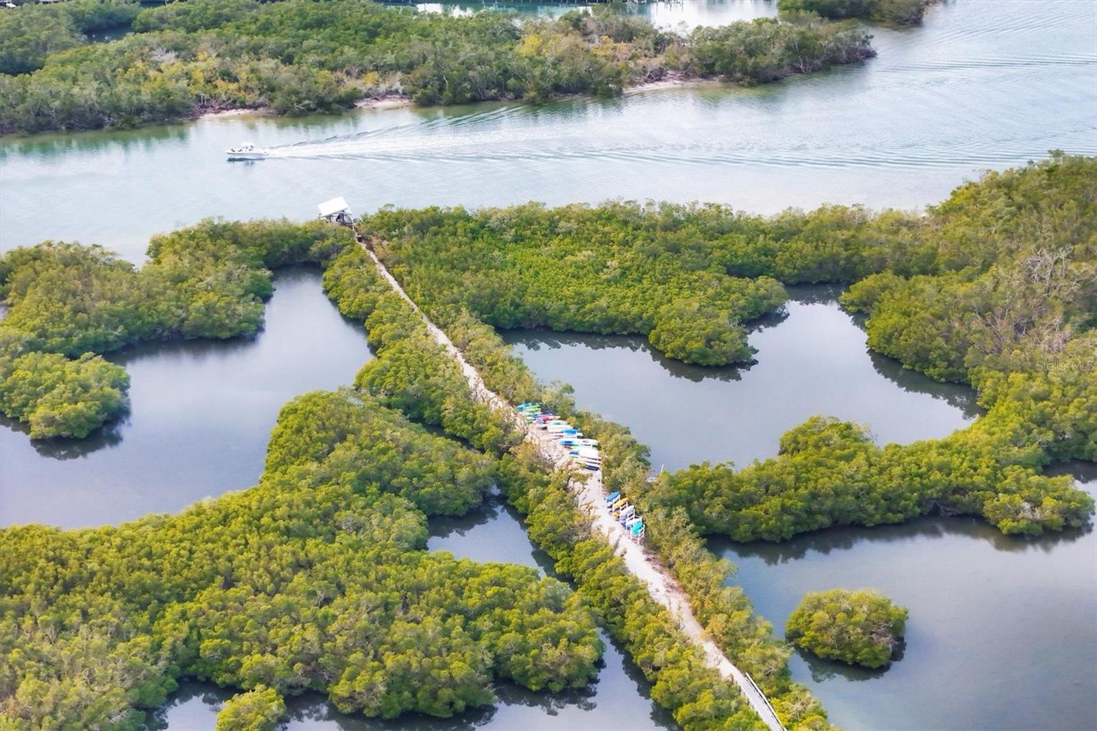 LANDINGS, VILLAS AT EAGLES POINT - Residential