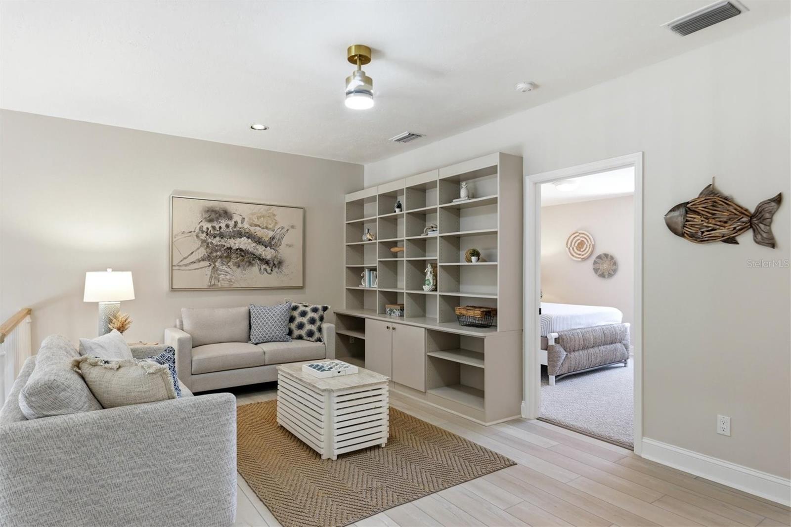 LANDINGS, VILLAS AT EAGLES POINT - Residential