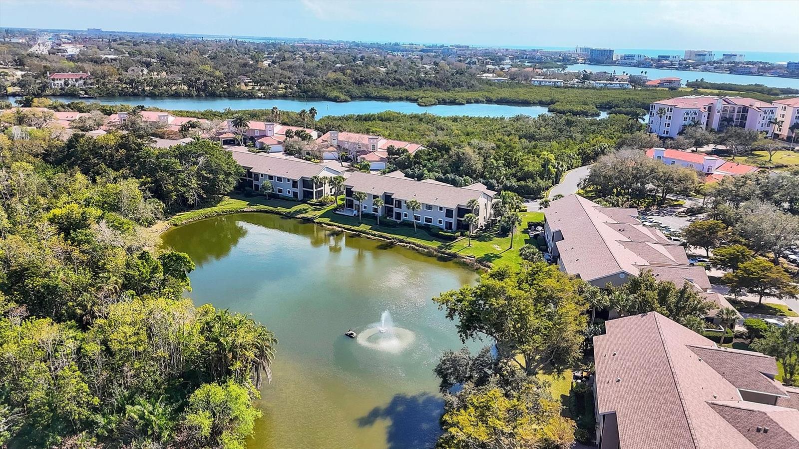 LANDINGS, VILLAS AT EAGLES POINT - Residential