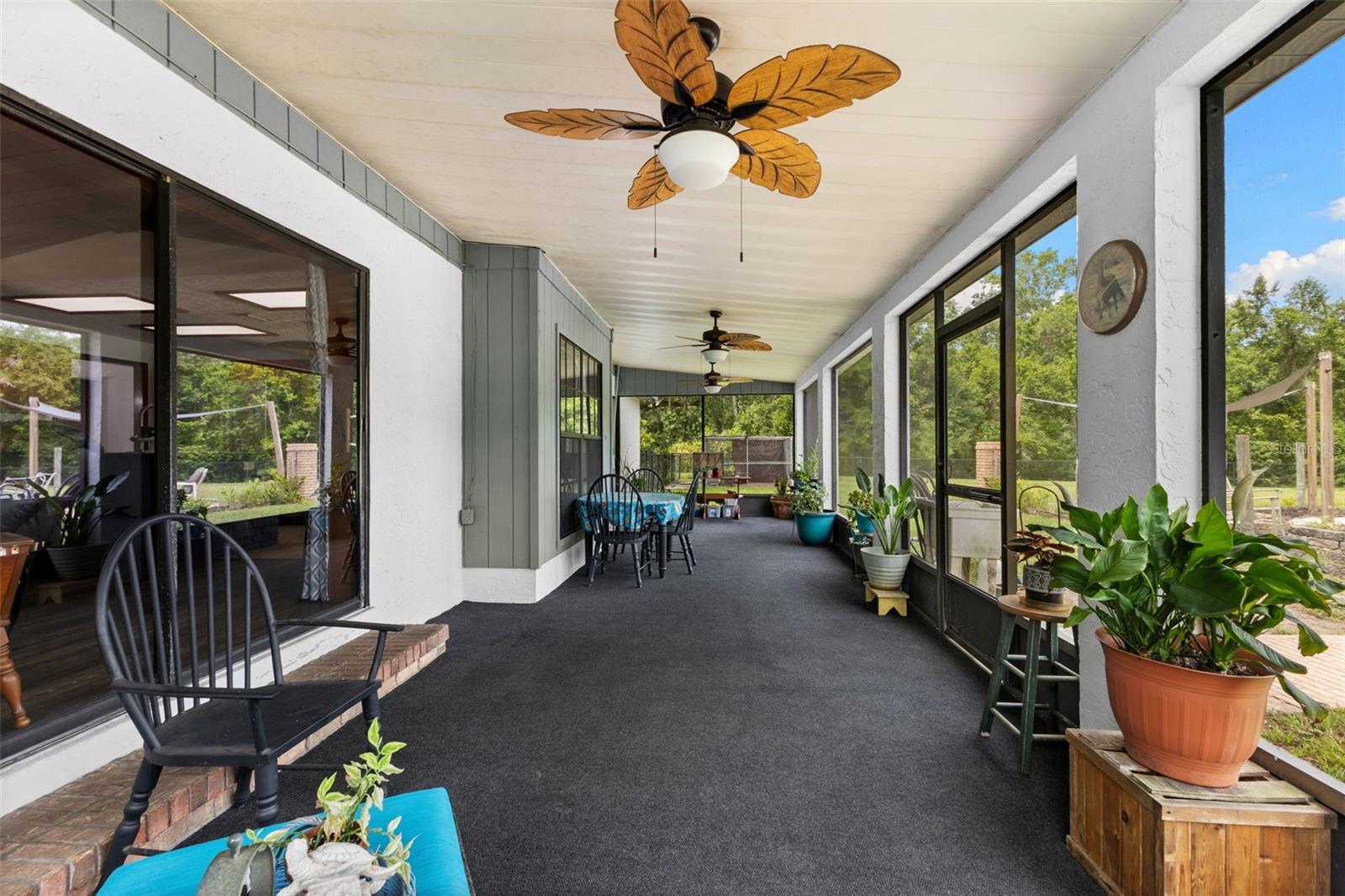COUNTRY TRAILS - Residential