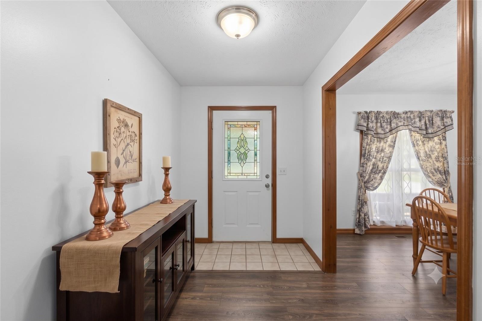 COUNTRY TRAILS - Residential