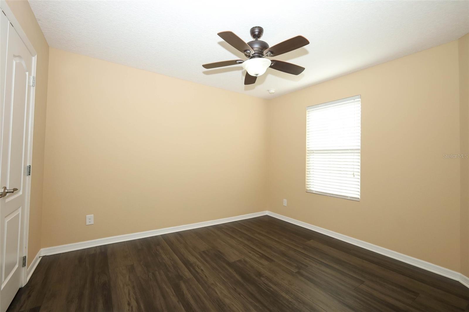 THORNBROOKE PH 1 - Residential Lease
