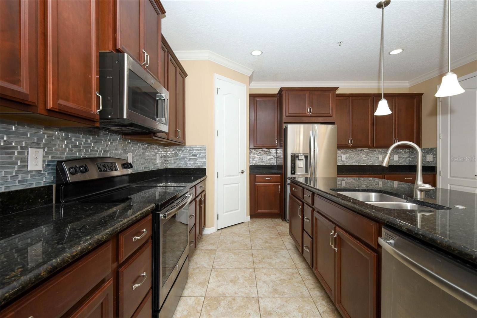 THORNBROOKE PH 1 - Residential Lease