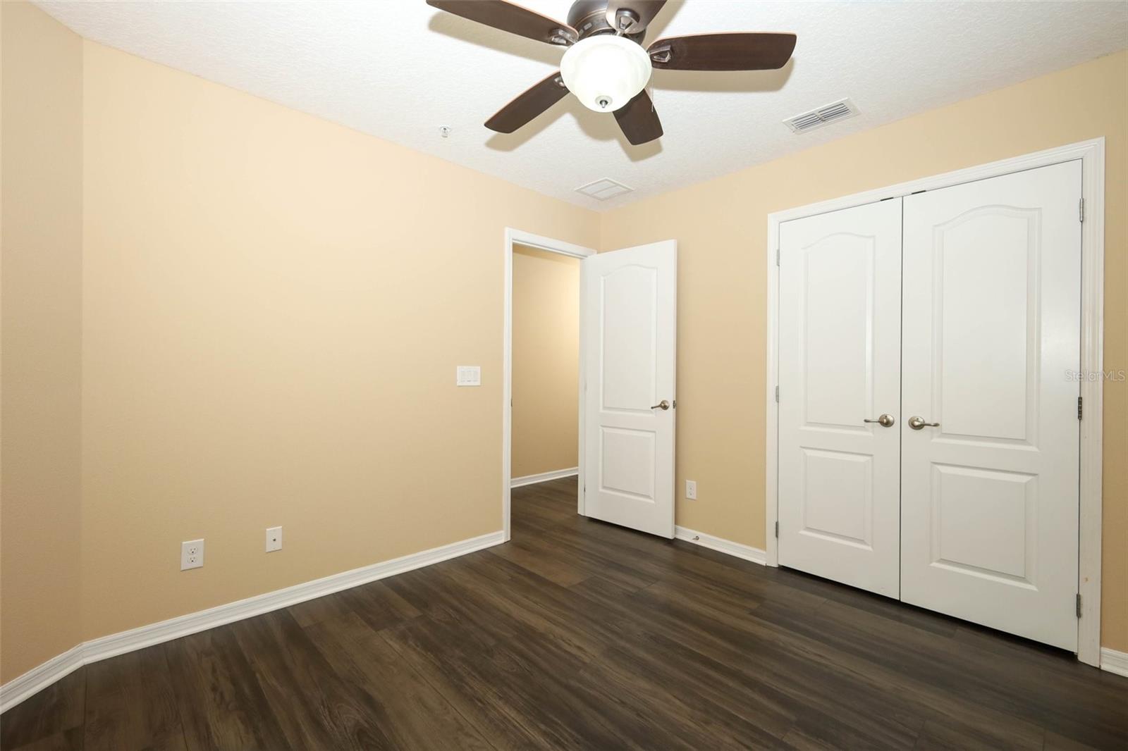 THORNBROOKE PH 1 - Residential Lease
