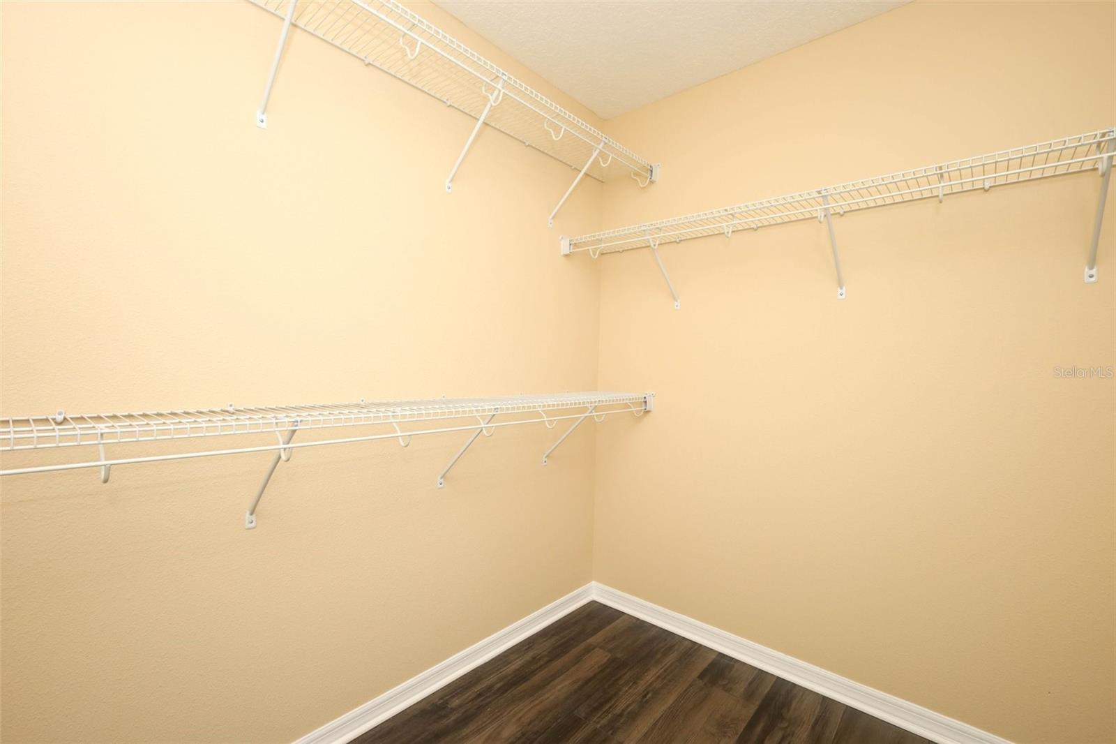 THORNBROOKE PH 1 - Residential Lease