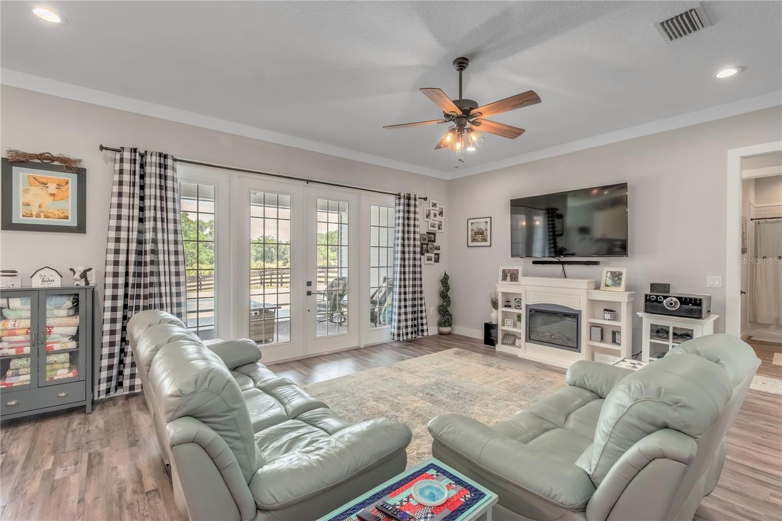 EQUESTRIAN SPRINGS - Residential
