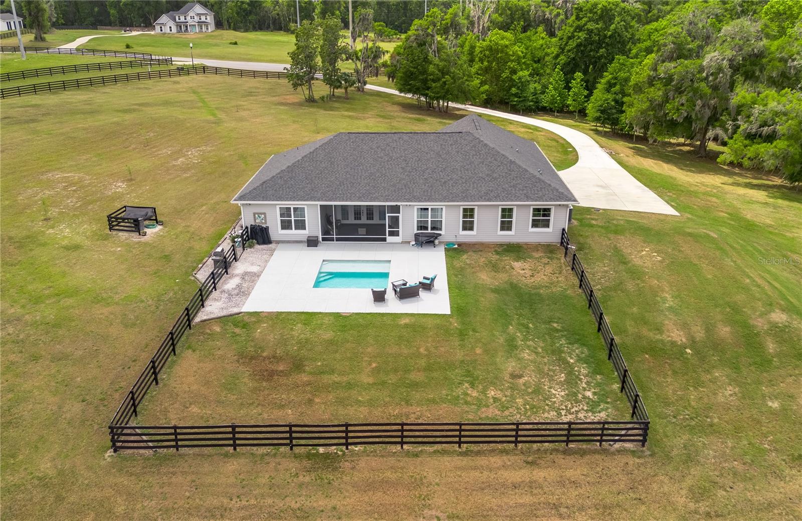 EQUESTRIAN SPRINGS - Residential