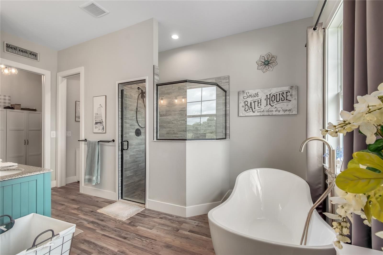 EQUESTRIAN SPRINGS - Residential