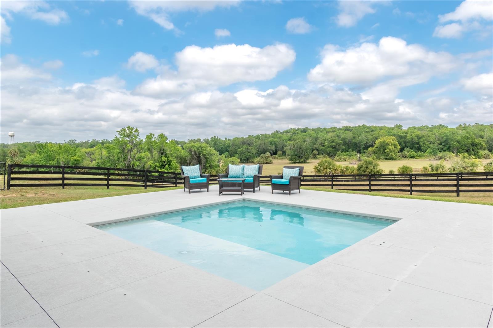 EQUESTRIAN SPRINGS - Residential