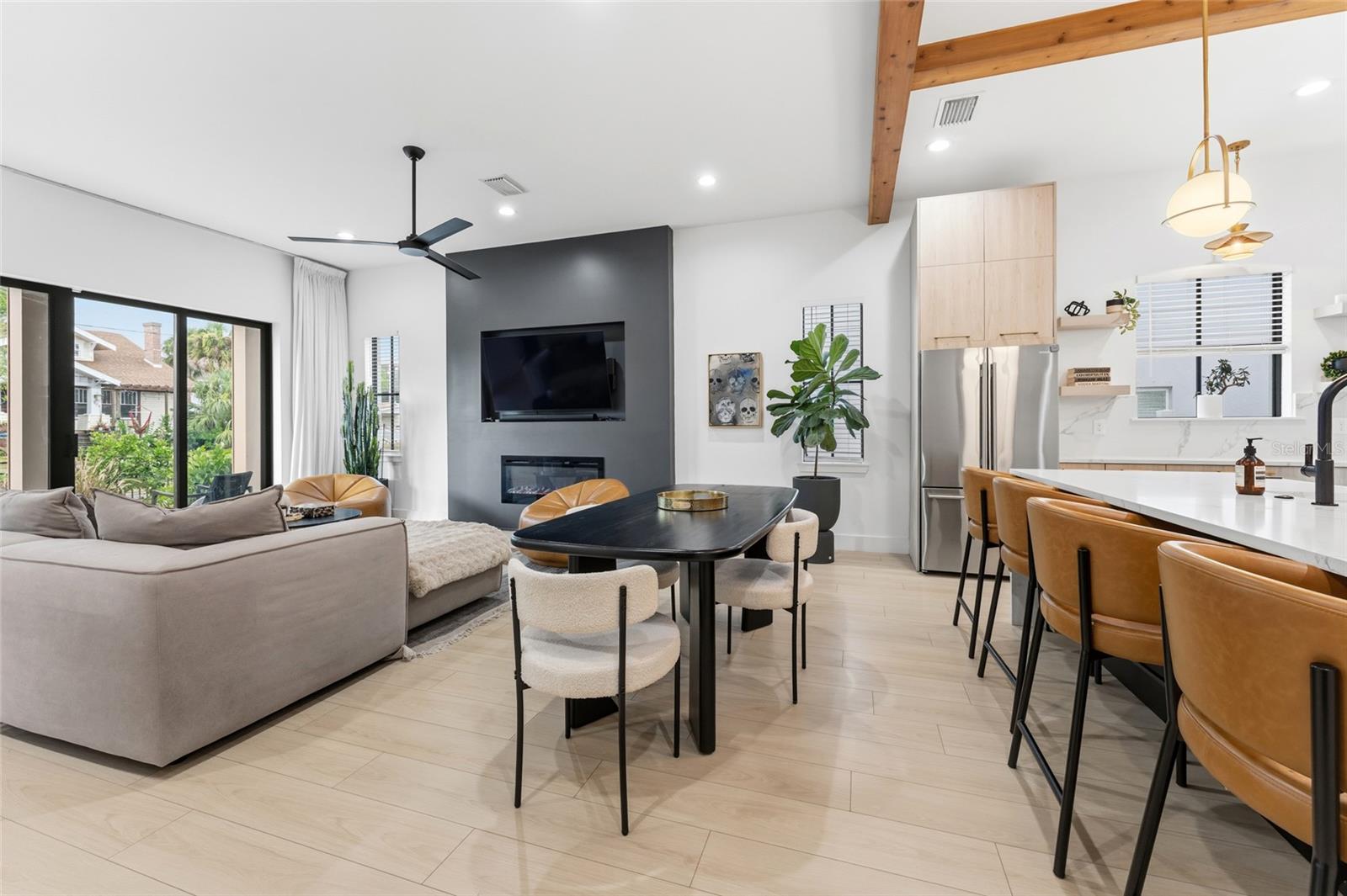 MAC FARLANE HUGH C SUB - Residential