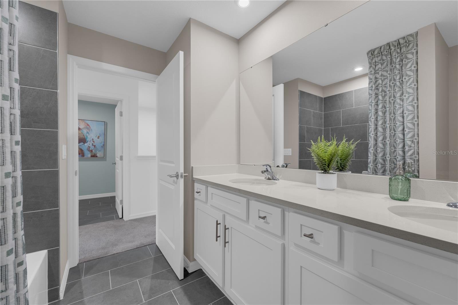 WYNNSTONE - Residential