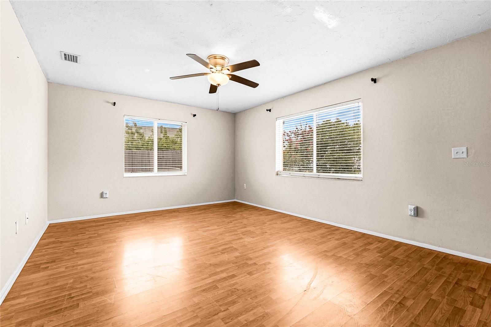 SYLVAN OAKS - Residential